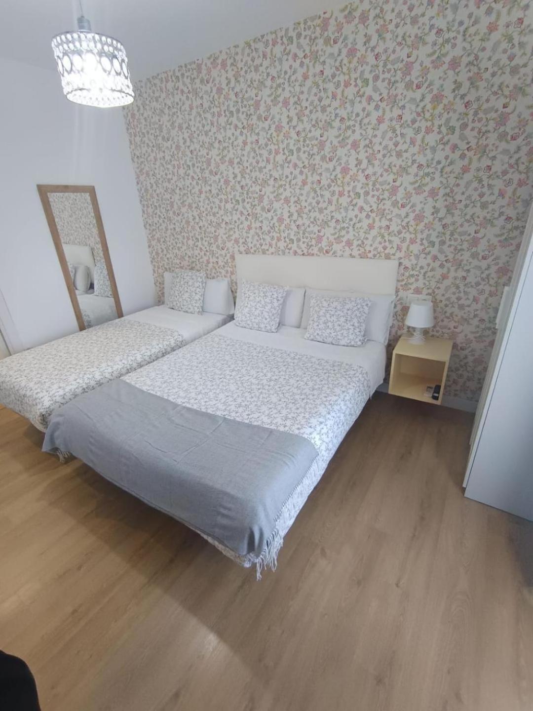 Hostal Flat55Madrid Exterior foto